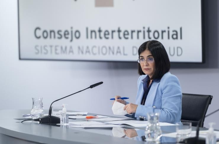 A ministra de Sanidade, Carolina Darias, nunha rolda de prensa posterior á reunión do Consello Interterritorial do SNS, na Moncloa, a 2 de febreiro de 2022, en Madrid (España).. EUROPA PRESS