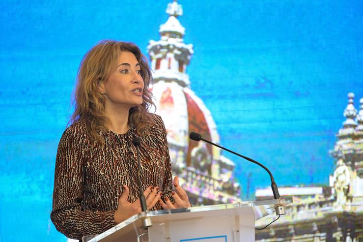 A ministra de Transportes, Mobilidade e Axenda Urbana, Raquel Sánchez, comparece para informar do avance da conexión ferroviaria ao Porto Exterior da Coruña, a 11 de marzo de 2022 