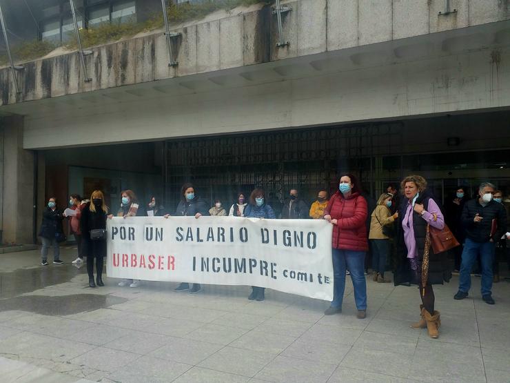 Concentración de traballadoras da limpeza de edificios municipais de Vigo. / Europa Press