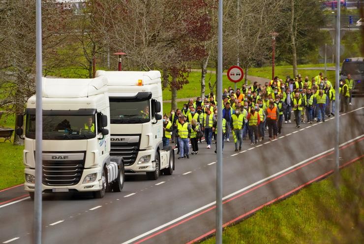 Transportistas participan no segundo día de folga indefinida do transporte de mercadorías, no Polígono do  Ceao, a 14 de marzo de 2022, en Lugo 