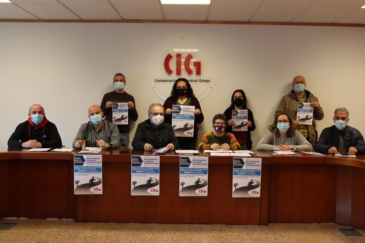 Rolda de prensa presentación campaña para reclamar a recuperación dos salarios no Sergas. CIG 