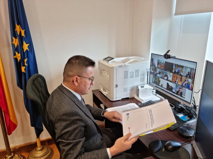 O conselleiro de Medio Rural, José González, participa por videoconferencia no Consello Consultivo de Política Agrícola para Asuntos Comunitarios. XUNTA 