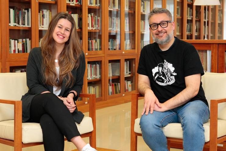 Andrea Maceiras e Antonio Manuel Fraga na presentación do 'Club dá Raíña Lupa'. DEPUTACIÓN DA CORUÑA 