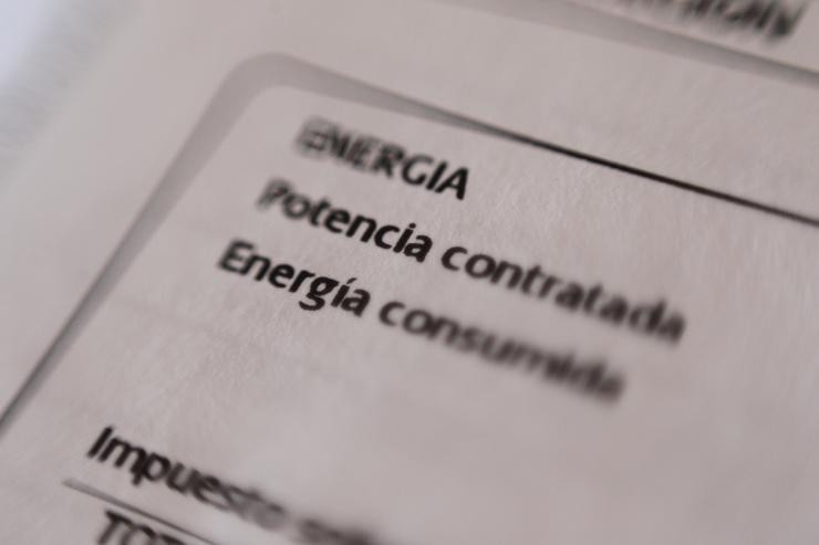 Facturas de gas e luz (Iberdrola e Gas Natural). EUROPA PRESS - Arquivo