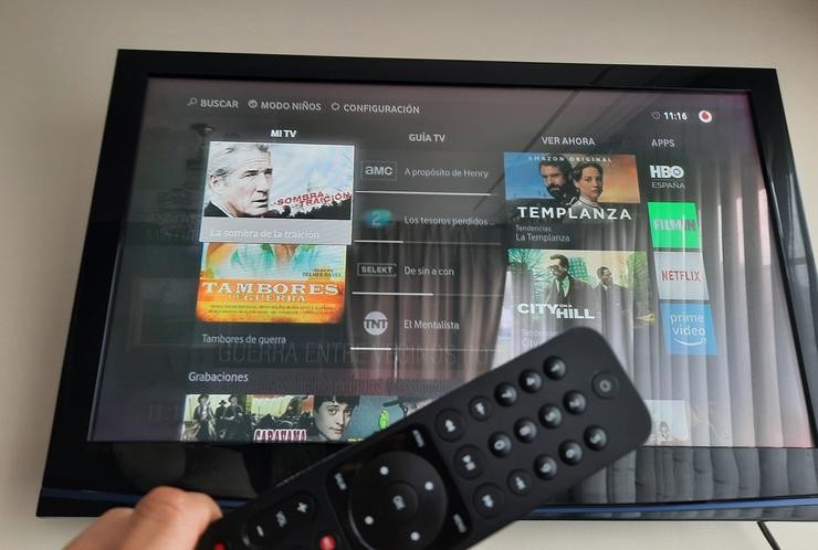 Imaxe dunha televisión intelixente para acceso a contidos audiovisuais á carta 