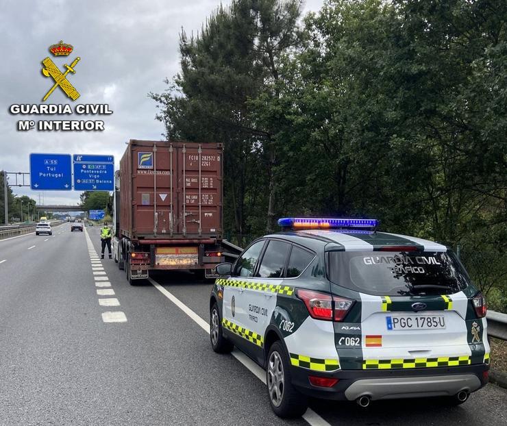 A Garda Civil acode por un accidente na A-55 / GARDA CIVIL - Arquivo