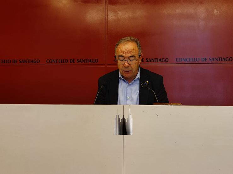 O alcalde de Santiago de Compostela, Xosé Sánchez Bugallo, en rolda de prensa / Europa Press