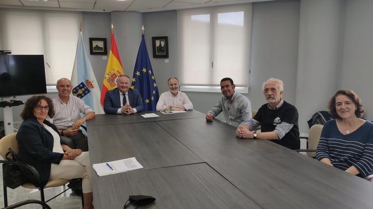 O deputado provincial José Ramón Rioboo reúnese con representantes da Asociación Colaboración e Esforzo. DEPUTACIÓN DA CORUÑA / Europa Press