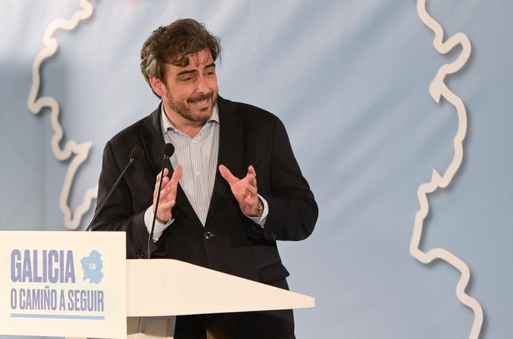 O presidente do Comité Electoral do PP, Diego Calvo, nunha reunión da xunta directiva provincial do PP, a 2 de maio de 2022, na Coruña. Foto de arquivo.. M. Dylan - Europa Press