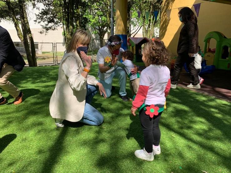 A conselleira de Política Social, Fabiola García, visita a escola infantil de Vite 