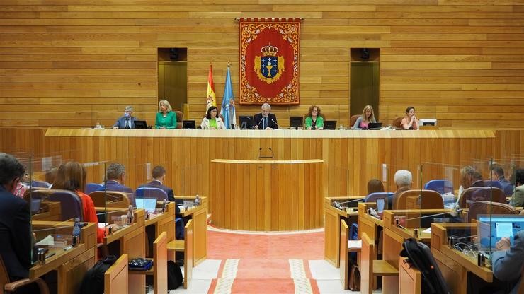 Mesa do Parlamento de Galicia no pleno do 15 de xuño de 2022.. PARLAMENTO DE GALICIA 