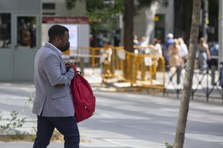 O mariñeiro Samuel Kwesi tras testificar na Audiencia Nacional.. Jesús Hellín - Europa Press 