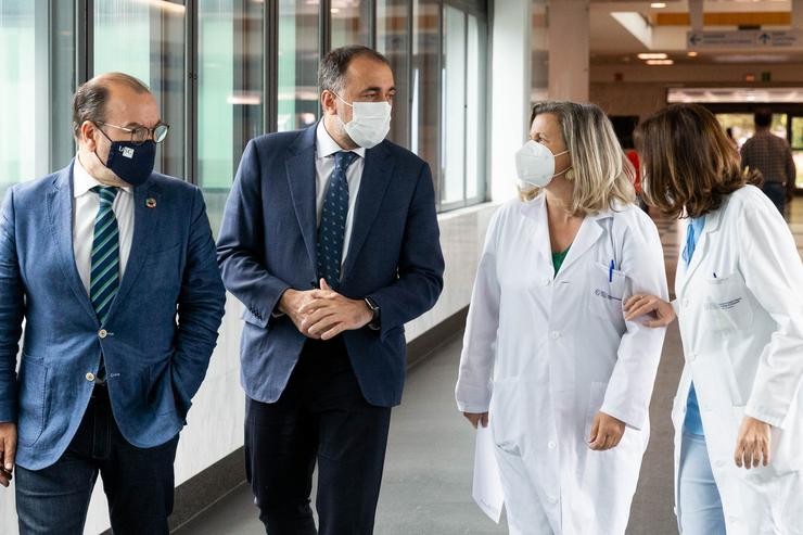 O conselleiro de Sanidade, Julio García Comesaña, acode á presentación da memoria anual de actividades do Instituto de Investigación Sanitaria de Santiago de Compostela (IDIS) / Xunta.