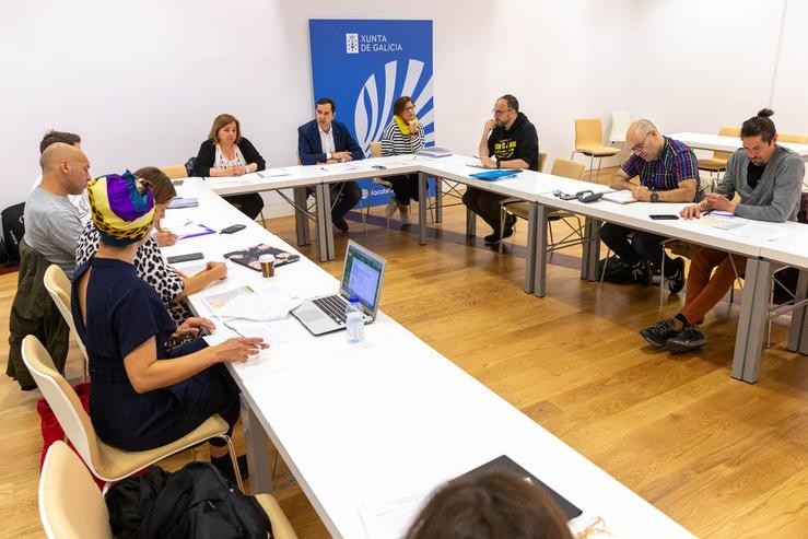 O director da Axencia Galega dás Industrias Culturais, Jacobo Sutil, preside a reunión previa á redacción do Plan Integral para a Danza.. XUNTA - XOÁN CRESPO / Europa Press