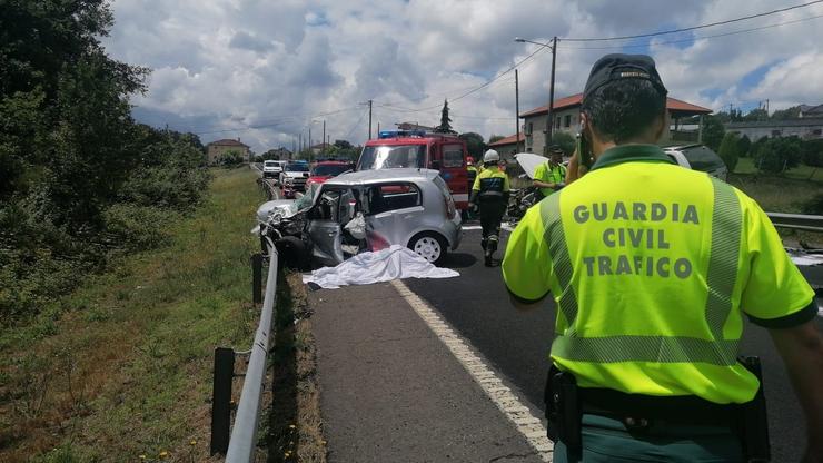 Morre unha persoa nunha colisión frontal na Merca (Ourense).. GARDA CIVIL DE OURENSE / Europa Press