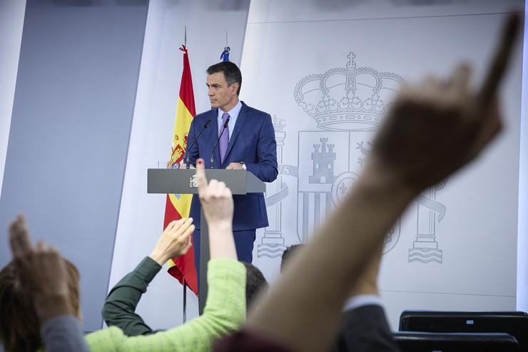 O presidente do Goberno de España , Pedro Sánchez, comparece tras a reunión do Consello de Ministros Extraordinario, no Palacio da Moncloa. Jesús Hellín - Europa Press
