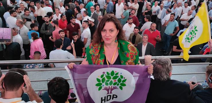 A portavoz do BNG en Europa, Ana Miranda, no 5º Congreso do Partido Democrático dos Pobos - HDP, principal formación kurda en Turquía / BNG.