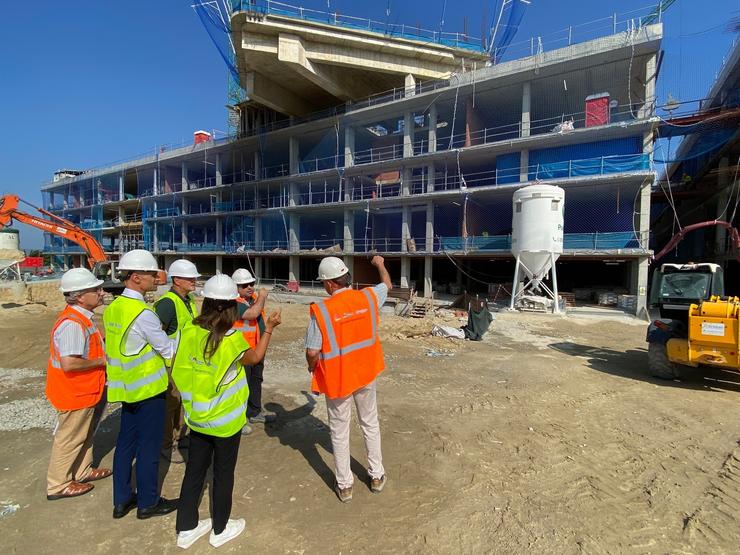 Visita ás obras do Hospital Gran Montecelo de Pontevedra / Xunta de Galicia.