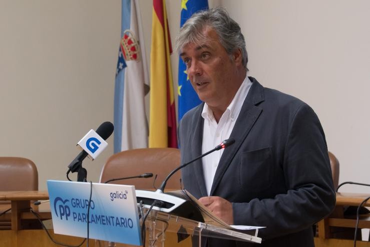 O portavoz parlamentario do PPdeG, Pedro Puy, en rolda de prensa. PPDEG / Europa Press