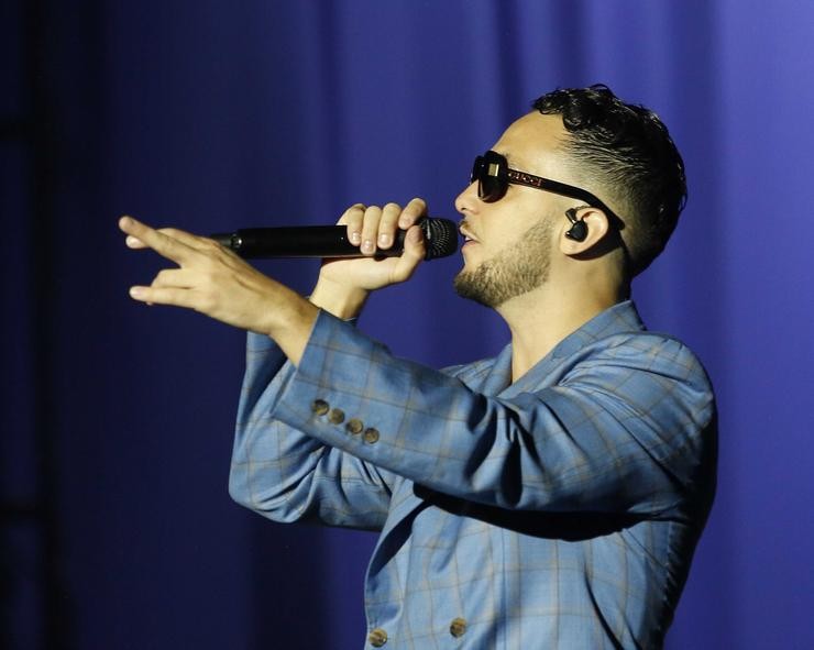 O cantante C Boureo, durante un concerto no peirao de Transatlánticos de Vigo, a 23 de agosto de 2022, en Vigo, Pontevedra, Galicia (España).. Javier Vázquez - Europa Press / Europa Press