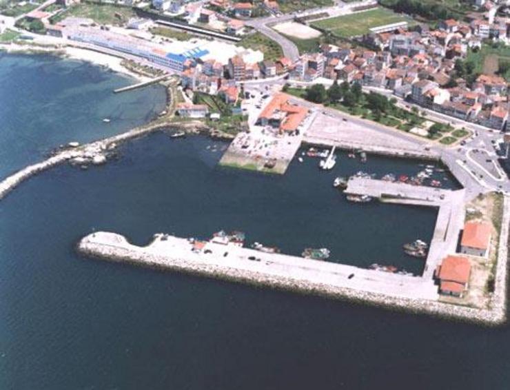 Praia e porto de Vilaxoán, en Vilagarcía de Arousa / verpueblos.com