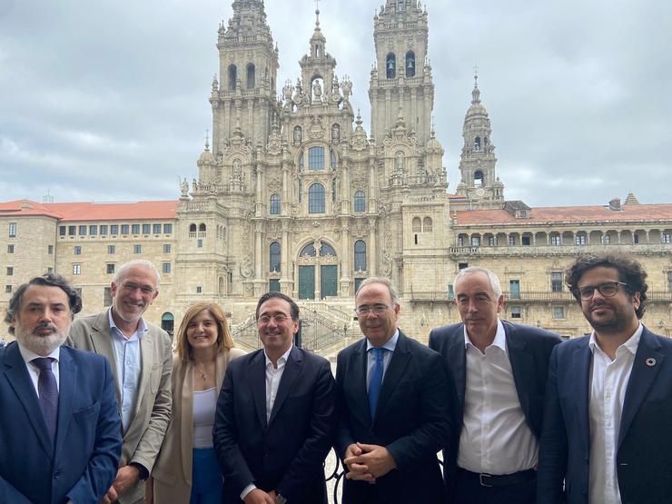 O ministro de Asuntos Exteriores, Unión Europea e Cooperación, José Manuel Albares, no Concello de Santiago 