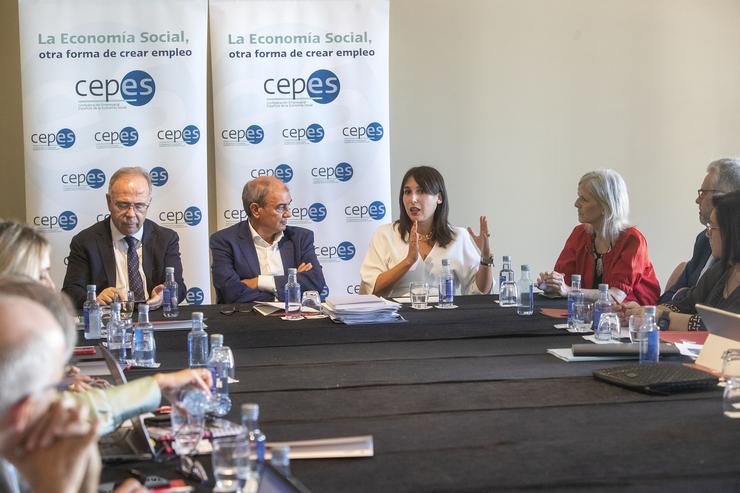 A conselleira de Promoción do Emprego e Igualdade, María Jesús Lorenzana, en clausúraa da xunta directiva da Confederación Empresarial Española da Economía Social (Cepes), celebrada en Santiago de Compostela.. CONCHI PAZ / Europa Press