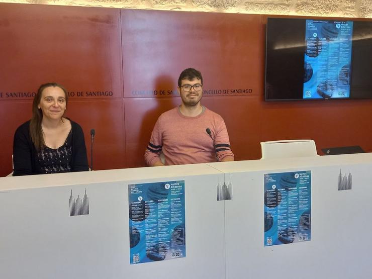 O concelleiro de mocidade, Rubén Prol, e a portavoz da asociación organizadora, Nerea Couselo. CONCELLO DE SANTIAGO DE COMPOSTELA / Europa Press