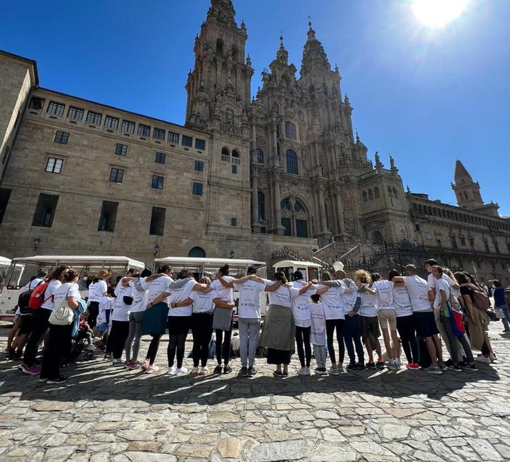 Asociacións e voluntarios percorren a última etapa do Camiño Francés para concienciar sobre a doazón de medula. ASOTRAME / Europa Press