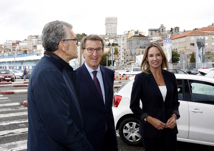 O presidente do Partido Popular, Alberto Núñez Feijóo, chega a unha reunión con membros do sector pesqueiro en Vigo / Europa Press.