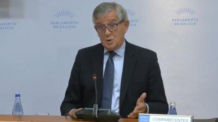 Manuel Pérez comparece en comisión proposto para ocupar a presidencia do CES 