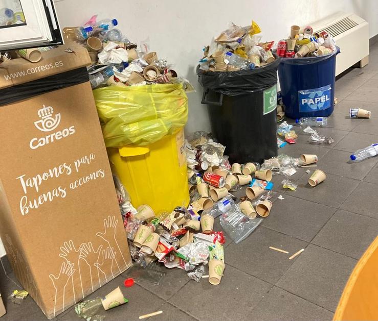 CTA de Correos de Lavacolla, en Santiago. CIG / Europa Press