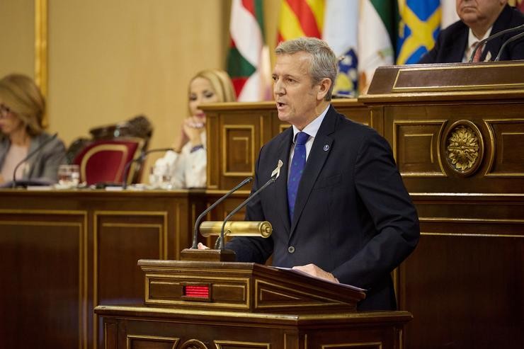 O presidente da Xunta de Galicia, Alfonso Rueda, intervén un debate tras a Comisión Xeral das Comunidades Autónomas, no Senado / Jesús Hellín - Europa Press 