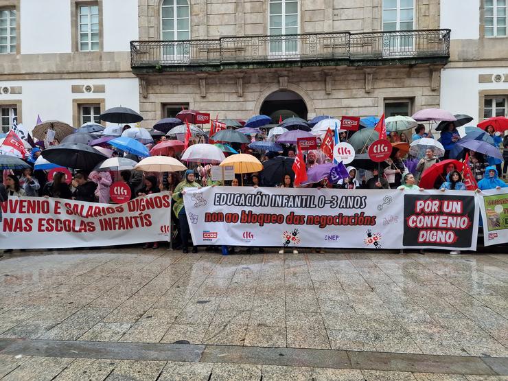Imaxe da manifestación de educadoras infantís en Vigo. /EDRO DAVILA-EUROPA PRESS 