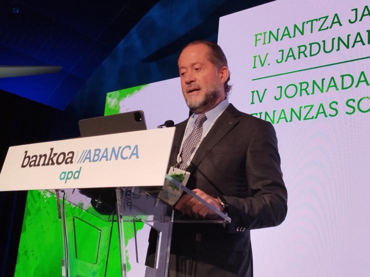 O presidente de Abanca, Juan Carlos Escotet, na IV Xornada de Finanzas Sustentables en Bilbao / Europa Press