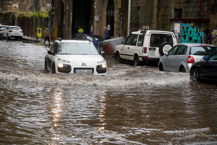 Imaxe de arquivo da inundación dunha estrada en Galicia.. Javier Vázquez - Europa Press