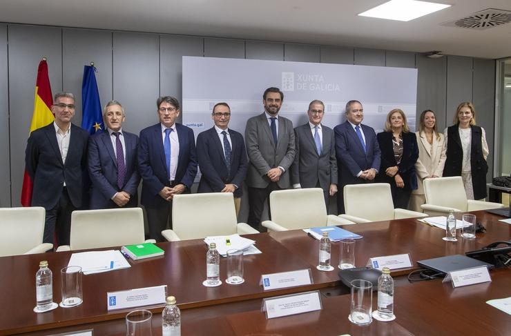 O vicepresidente primeiro e conselleiro de Presidencia, Xustiza e Deportes, Diego Calvo, e o presidente do Tribunal Superior de Xustiza de Galicia (TSXG), José María Gómez e Díaz-Castroverde /  CONCHI PAZ