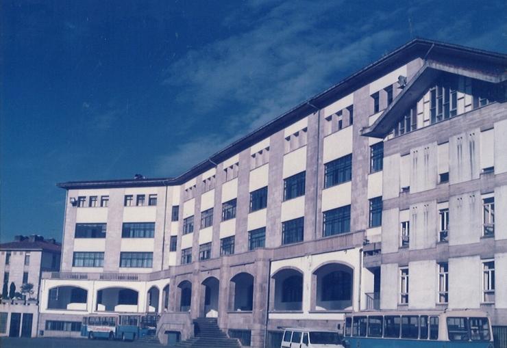 Foto antiga do colexio La Salle en Santiago de Compostela 