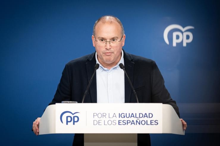 O portavoz do PP no Congreso, Miguel Tellado, en rolda de prensa.. Diego Radamés - Europa Press