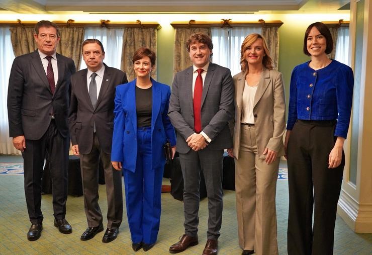 O candidato socialista á Presidencia da Xunta, José Ramón Gómez Besteiro, chegando a Madrid ao almorzo ofrecido polo candidato socialista en País Vasco, Eneko Andueza / PSDEG