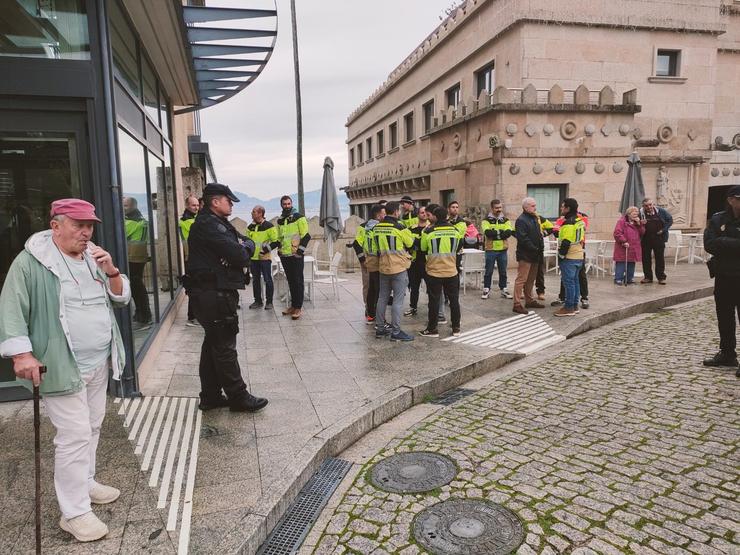 Protesta de bombeiros comarcais en Vigo / Europa Press