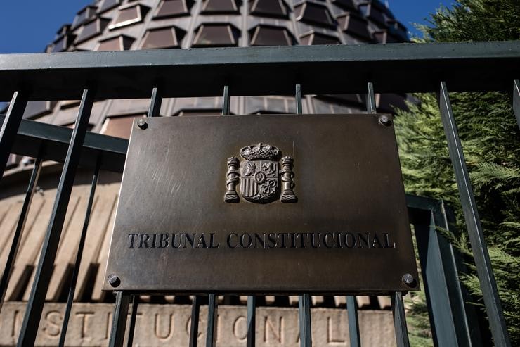 Fachada do Tribunal Constitucional, a 15 de outubro de 2021, en Madrid 