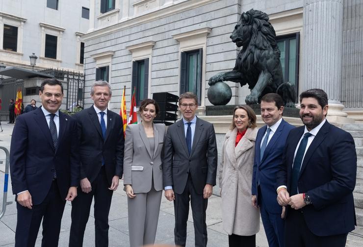 Arquivo - (I-D) O presidente da Xunta de Andalucía, Juanma Moreno; o presidente da Xunta de Galicia, Alfonso Rueda; a presidenta da Comunidade de Madrid, Isabel Díaz Ayuso; o presidente do PP, Alberto Núñez Feijóo; a portavoz do PP no Co. Eduardo Parra - Europa Press - Arquivo / Europa Press