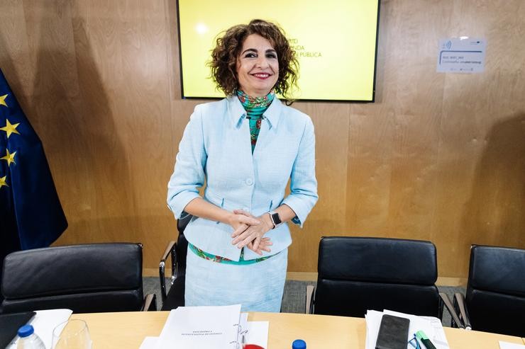 María Jesús Montero, á súa chegada á reunión do Consello de Política Fiscal e Financeira./ Carlos Luján - Europa Press