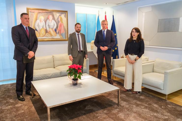 Reunión do presidente da Xunta, Alfonso Rueda e María Jesús Lorenzana, con directivos de Alcoa./ DAVID CABEZON @ XUNTA / Europa Press