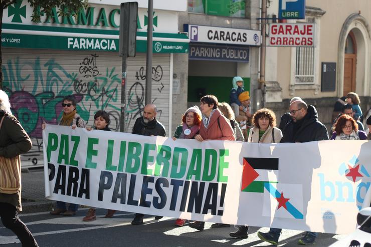 A portavoz do BNG, Ana Pontón, participa na manifestación 'Paremos ou Xenocidio. Galiza con Palestina', en Santiago de Compostela.