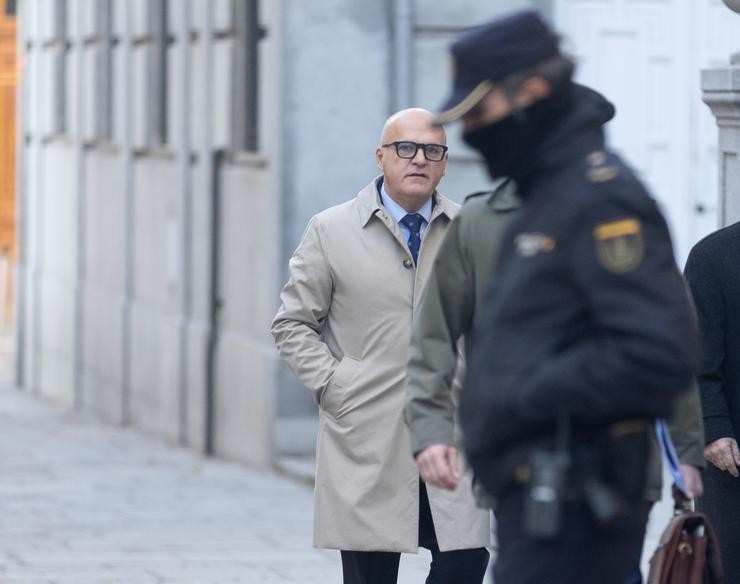 O senador do PP e expresidente da Deputación de Ourense, José Manuel Baltar, chega a declarar ao Tribunal Supremo.. Eduardo Parra - Europa Press 