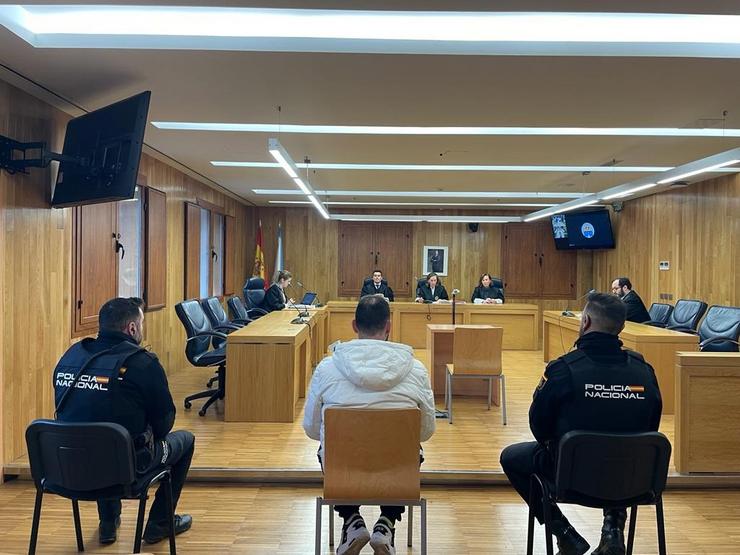O home acusado de transportar dous quilos de heroína desde Madrid a Galicia, prestando declaración na Audiencia Provincial de Lugo. En Lugo, a 19 de decembro de 2023 / Europa Press