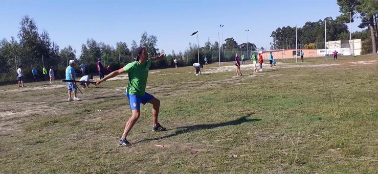 Juanchi xogando á billarda nunha xornada da Liga 