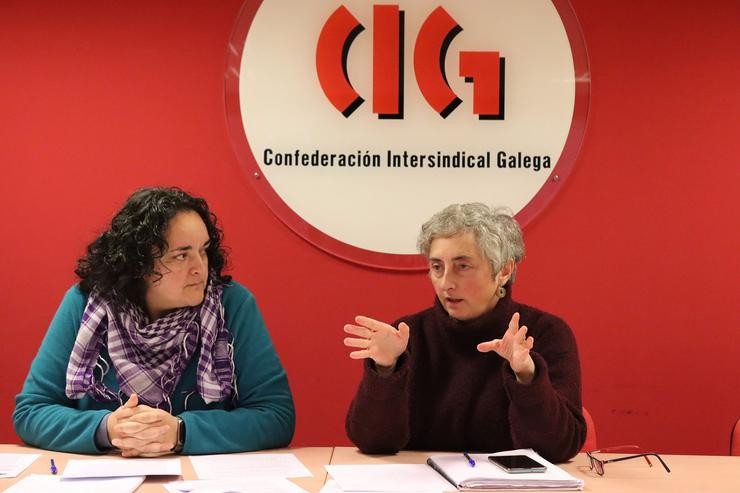 A secretaria Confederal de Mulleres da CIG, Nicolasa Castro, e a secretaria Confederal de Organización, Susana Méndez, en rolda de prensa.. CIG / Europa Press